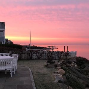 Meet your Posher, Claire